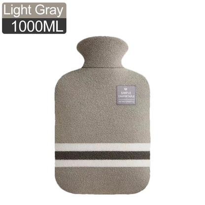 Wärmflasche mit Strickhülle